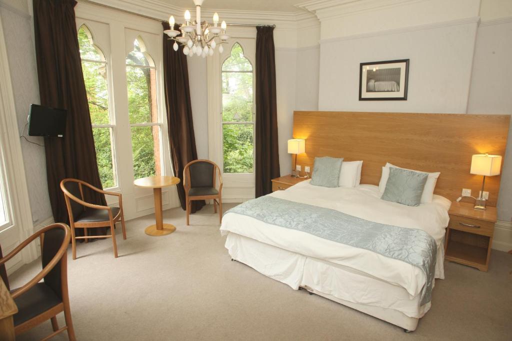 Cliff Lawn Hotel Leeds  Room photo